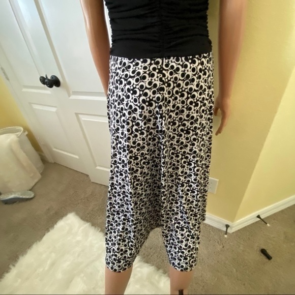 Connected Apparel 8 Black/White Dress Soft - Picture 6 of 6